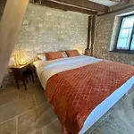 Demeure Du Vallon - D'hotes De Charme Bed & Breakfast Azerat