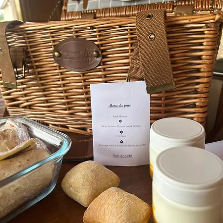 Demeure Du Vallon - D'hotes De Charme 3* Azerat