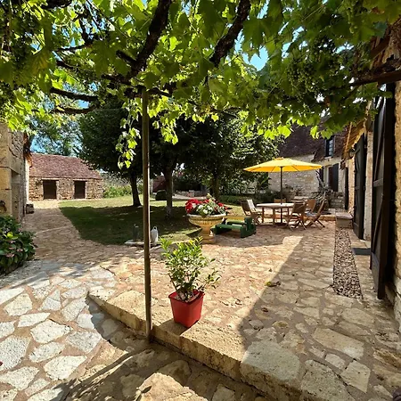 Demeure Du Vallon - D'hotes De Charme Azerat