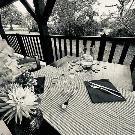 Bed and breakfast Demeure Du Vallon - D'hotes De Charme 3*