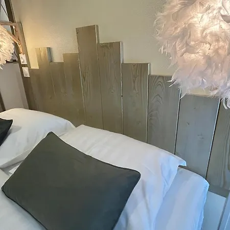 Demeure Du Vallon - D'hotes De Charme Couette-café *