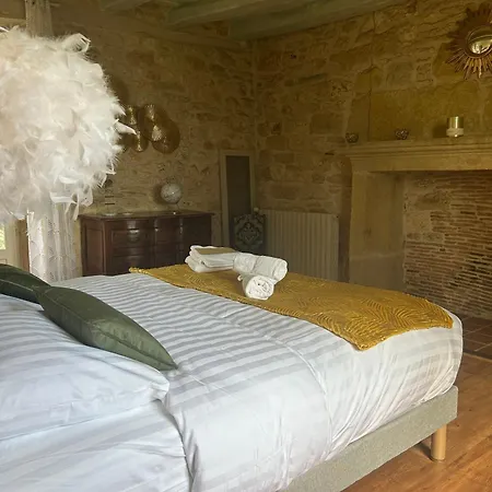Demeure Du Vallon - D'hotes De Charme Bed & Breakfast Azerat