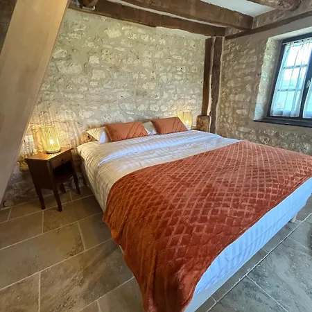 Demeure Du Vallon - D'hôtes De Charme Couette-café Azerat