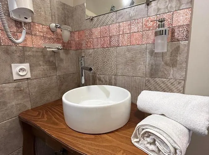 Demeure Du Vallon - D'hotes De Charme Bed & Breakfast