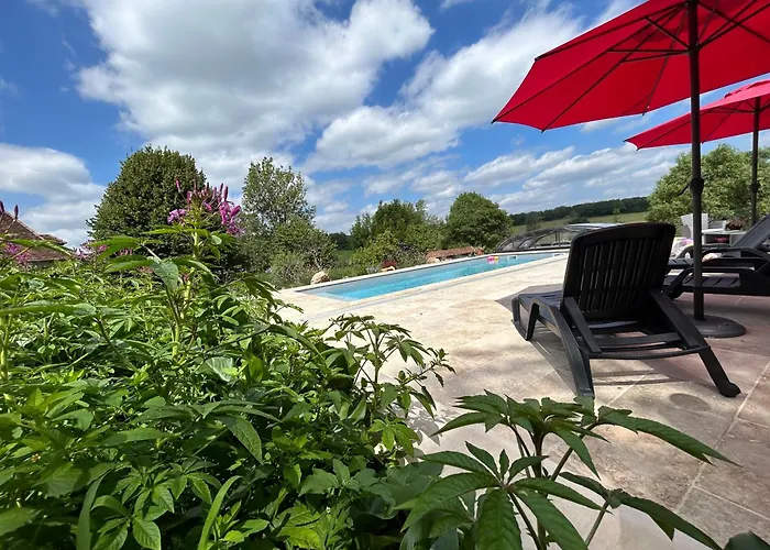 Demeure Du Vallon - D'hotes De Charme 3* Azerat