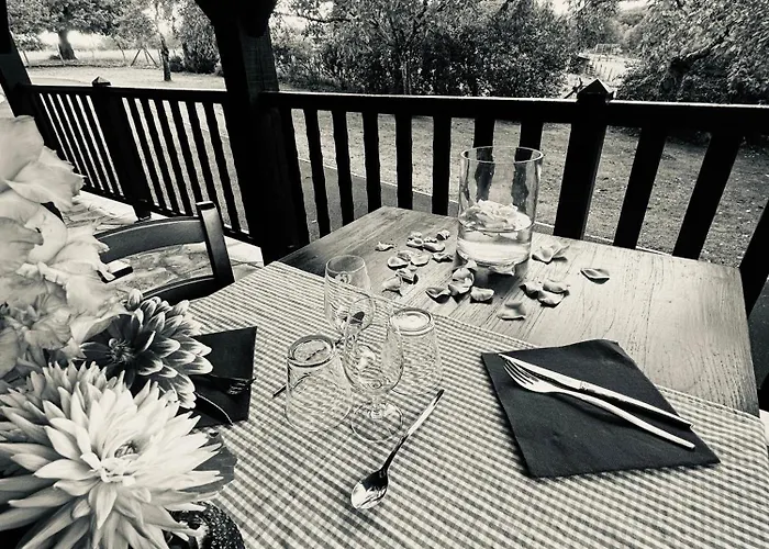 Bed & Breakfast Demeure Du Vallon - D'hotes De Charme 3*