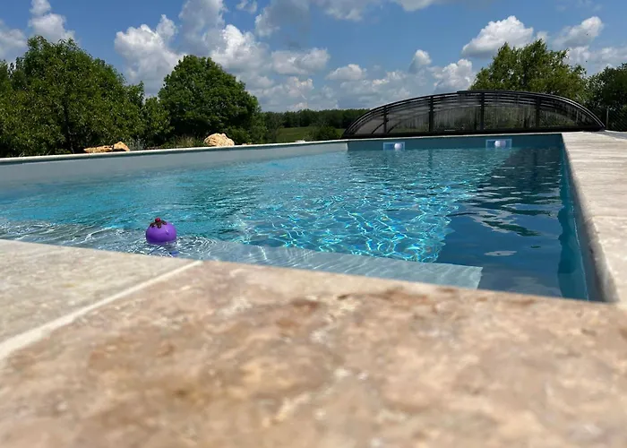 Demeure Du Vallon - D'hotes De Charme 3*